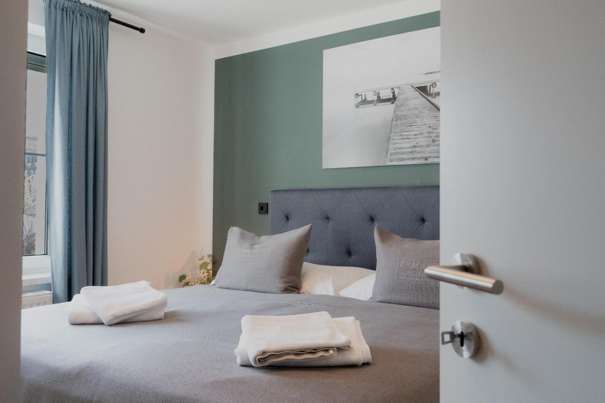 Kracher Guesthouse No 8 - Inklusive Pool 일미츠 외부 사진